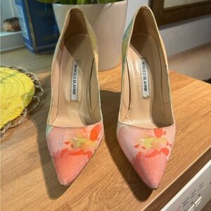 Manolo Hight Heels classic flowers print seize 37